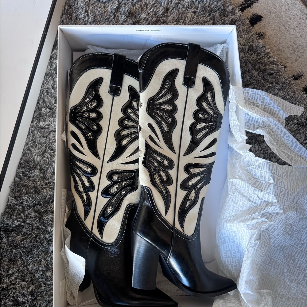 Steve Madden KAZ Boots - Picture 2 of 10